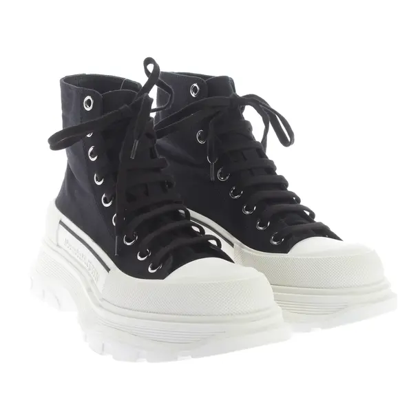 Sneakers, in Black, Alexander McQueen
