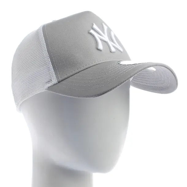Cap in White, Cotton, New Era