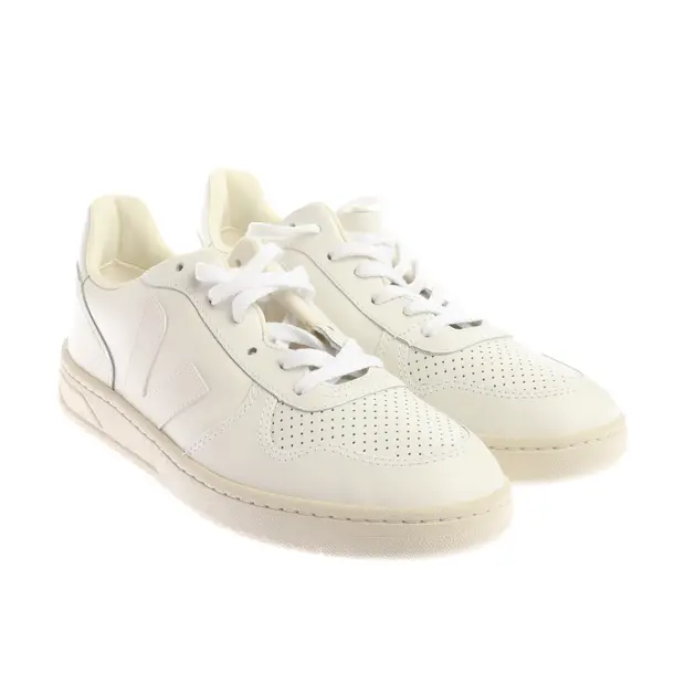 Sneakers in White, , Veja