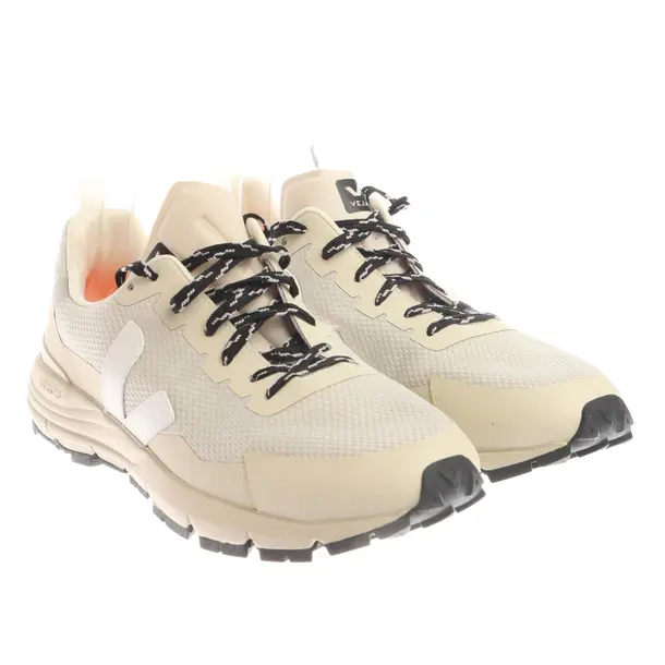 Sneakers in White, , Veja