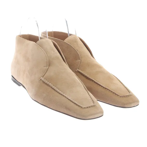Flats, in Light Brown, Totême