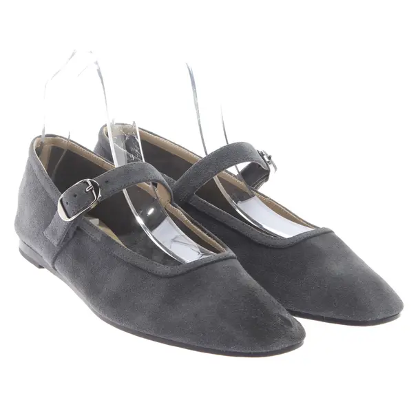 Ballerine, in Grigio, Le Monde Béryl