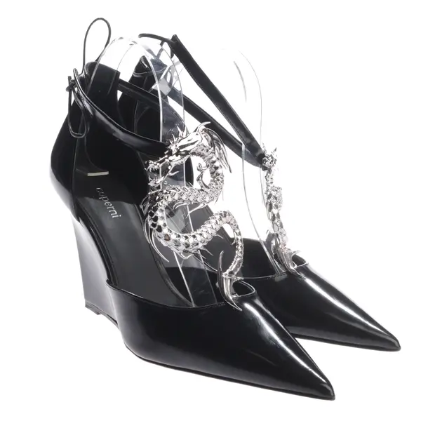 Wedges, in Schwarz, Coperni