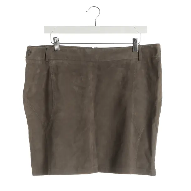 Rock, in Grau, Leder, Habsburg