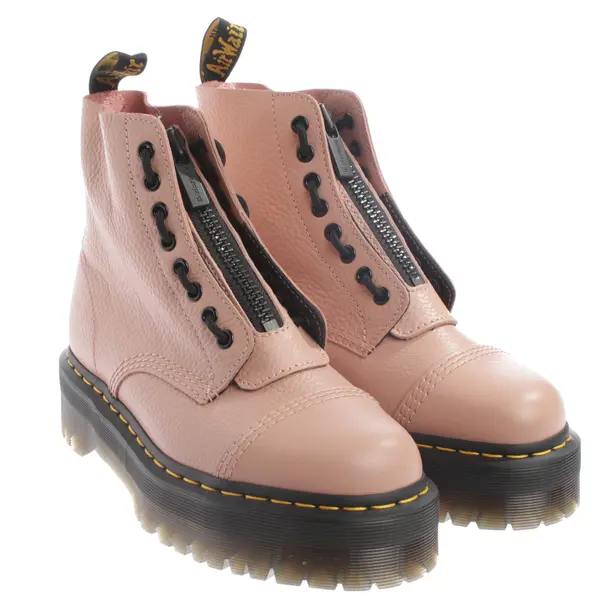 Boots, in Hellrosa, Dr. Martens