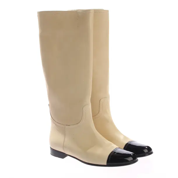 Boots, in Black, Truman´s