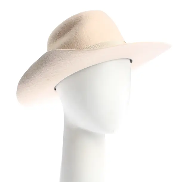 Hut, in Nude, Sonstige Fasern, Ruslan Baginskiy