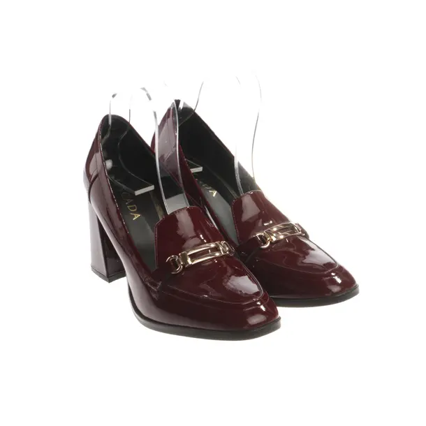 Décolleté, in Rosso, Escada