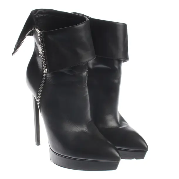 Ankle Boots, in Black, Saint Laurent