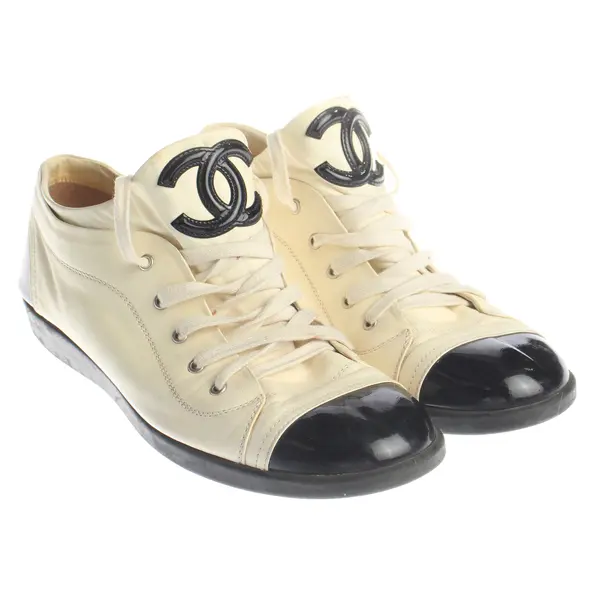 Sneaker, in Cream, Chanel