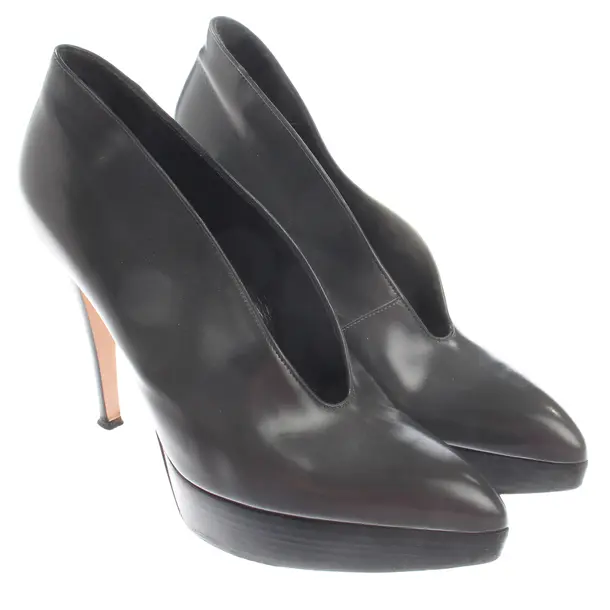 Ankle Pumps, in Gray, Gianvito Rossi