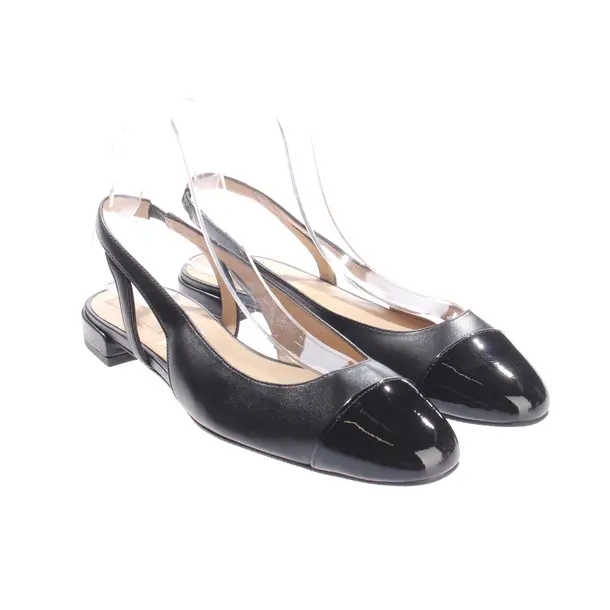 Slingbacks, in Schwarz, Stuart Weitzman