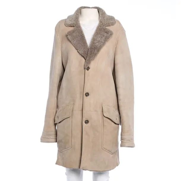 Sheepskin Coat in White, Leather, Closed