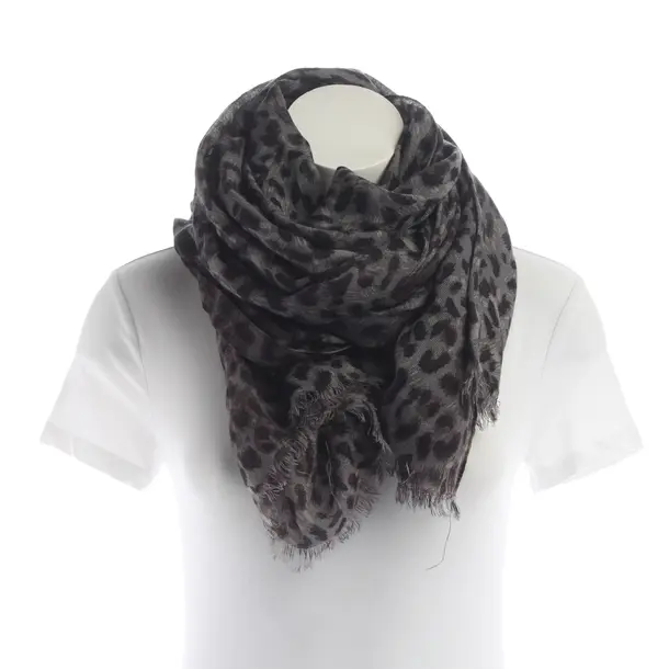 Shawl, in Dark Gray, Silk, Steffen Schraut