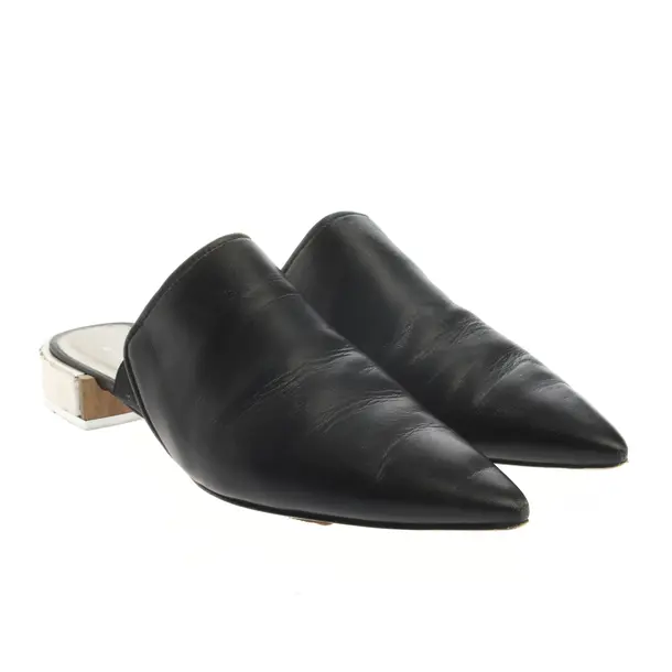 Mules, in Schwarz, AGL Attilio Giusti Leombruni