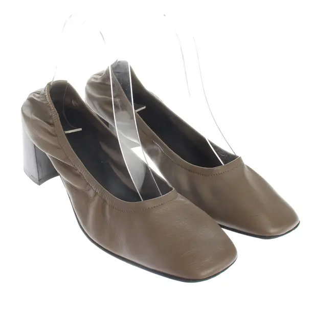 Pumps, in Olive Green, Closed