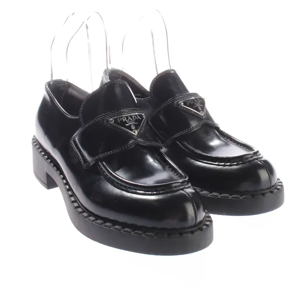 Loafers, in Schwarz, Prada