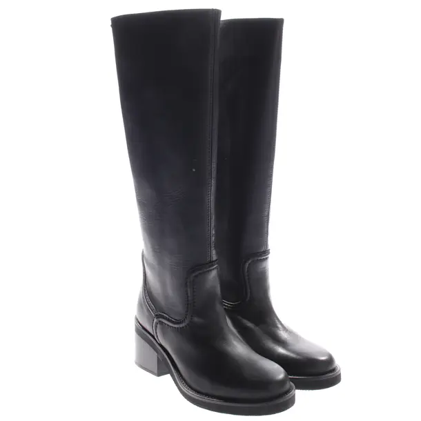 Boots, in Black, Nubikk