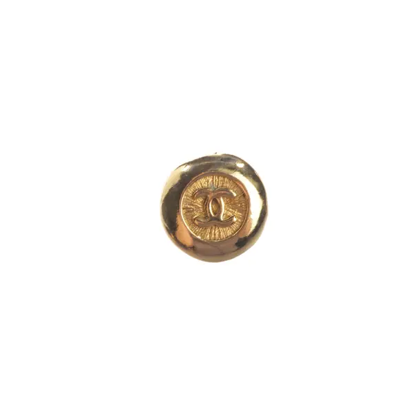 Button, in Gold, Metal (metallic, metallised), Chanel