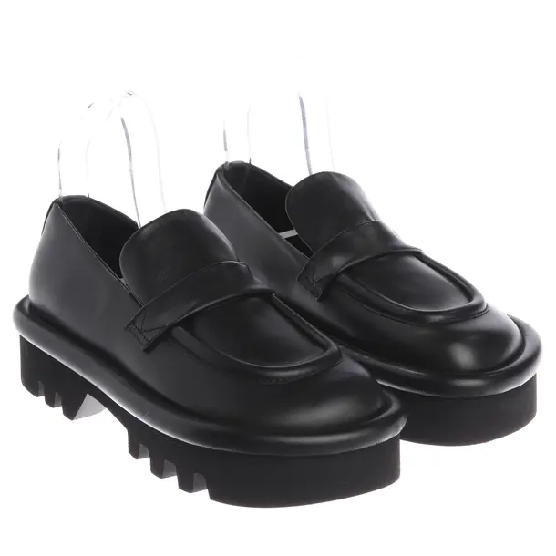 Loafers, in Schwarz, JW Anderson
