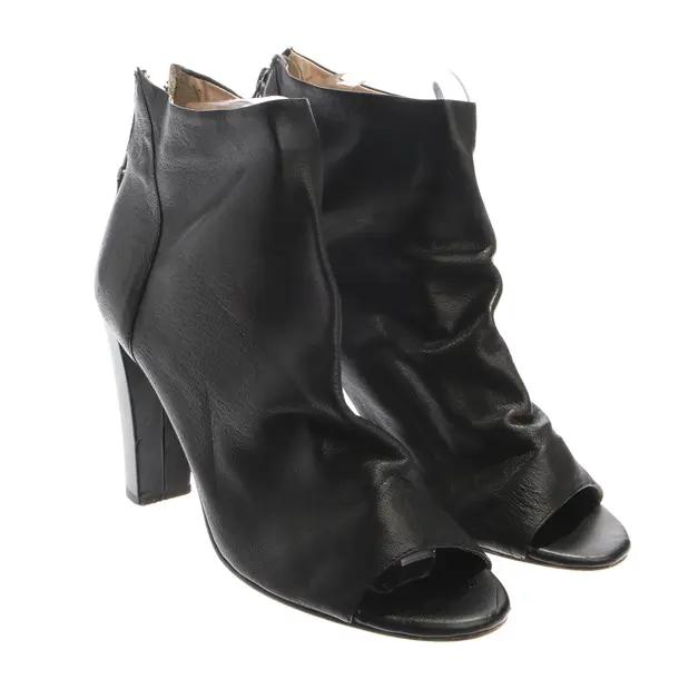 Ankle Boots in Black, , Steffen Schraut