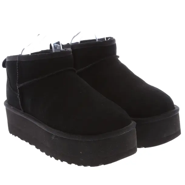 Winter Boots in Black, , UGG Australia