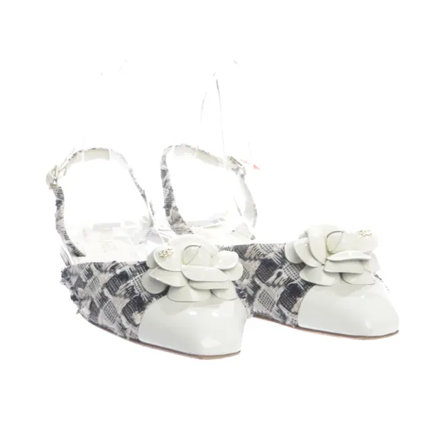 Slingbacks in White, , Chanel