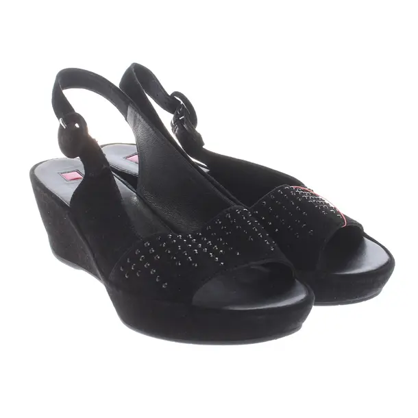 Zeppe, in Nero, Högl