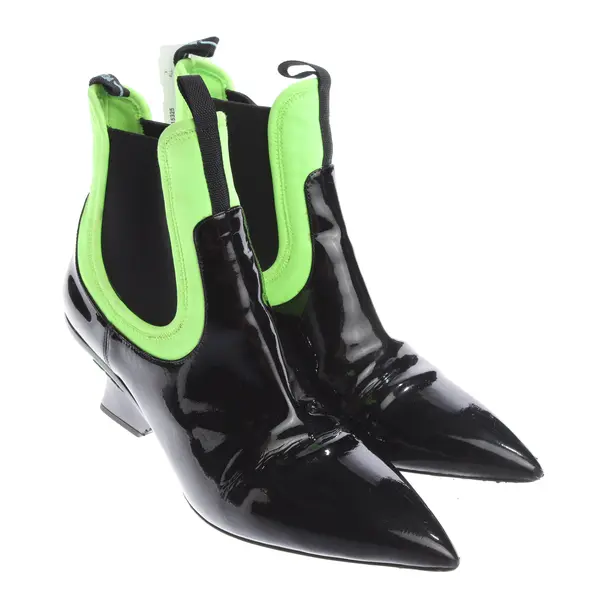 Stiefeletten in Schwarz, , Prada
