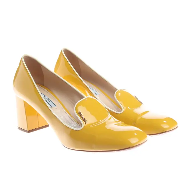 Pumps, in Gelb, Prada