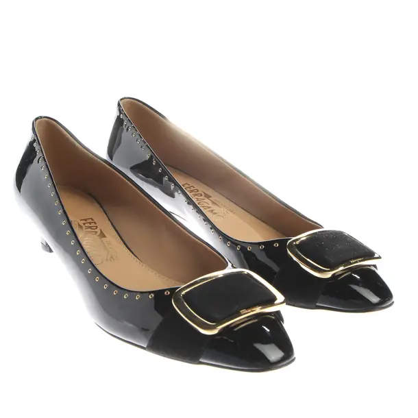 Pompe, in Nero, Salvatore Ferragamo