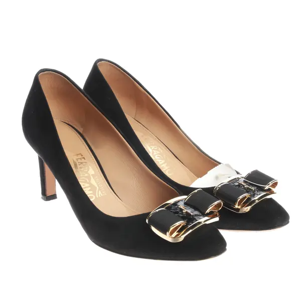 Pumps, in Black, Salvatore Ferragamo