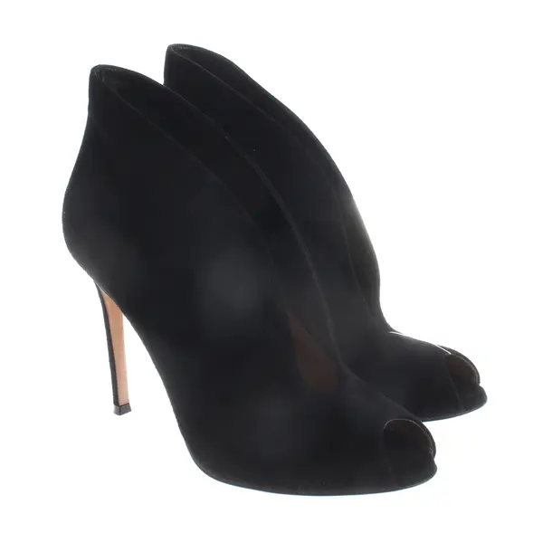 Ankle Pumps, in Black, Gianvito Rossi