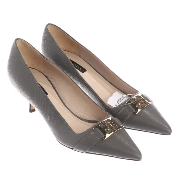 Pumps, in Grau, Escada
