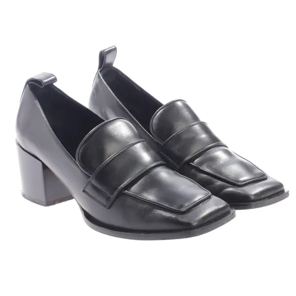 Pumps, in Schwarz, Aeydē