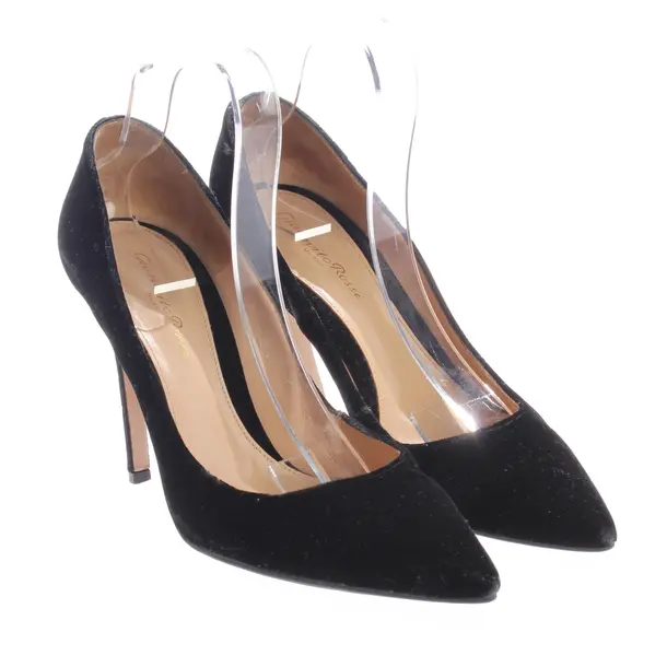 Pumps, in Black, Gianvito Rossi