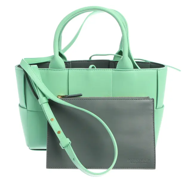 Handbag in Green, Leather, Bottega Veneta