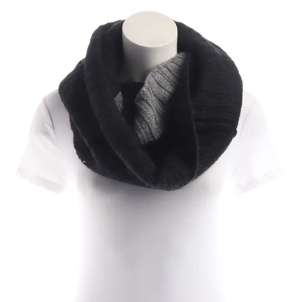 Scarf, in Gray, Acrylic, Blauer USA