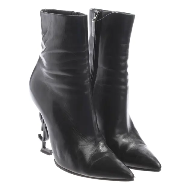 Ankle Boots, in Black, Saint Laurent