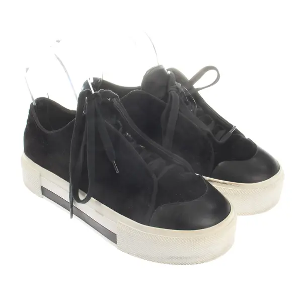 Sneaker, in Schwarz, Alexander McQueen