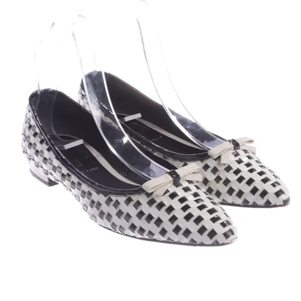 Ballerinas, in Weiß, Miu Miu