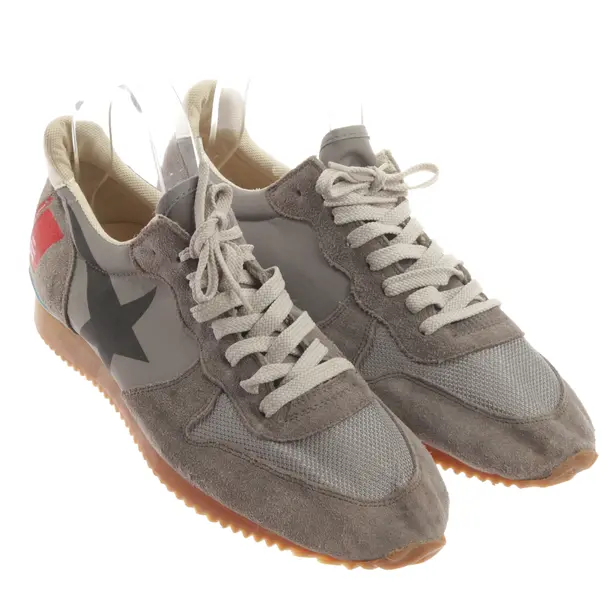Sneaker, in Grau, Golden Goose