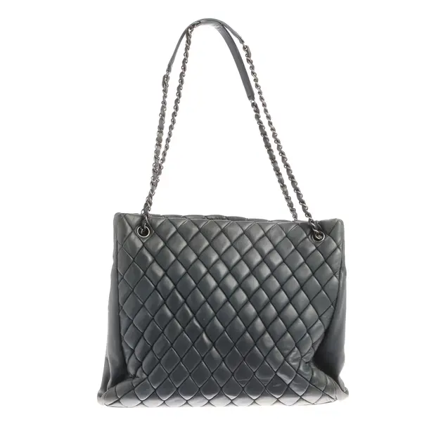 Shoulder Bag in Blue, Leather, Chanel