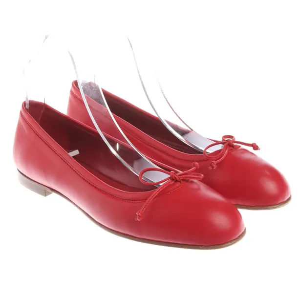 Ballerinas in Rot, , Manolo Blahnik