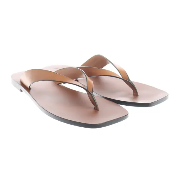 Sandali, in Marrone, A.Emery