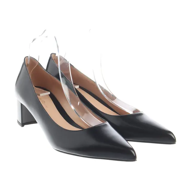 Pumps, in Black, Gianvito Rossi