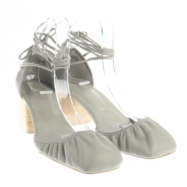 Pumps, in Gray, Lemaire
