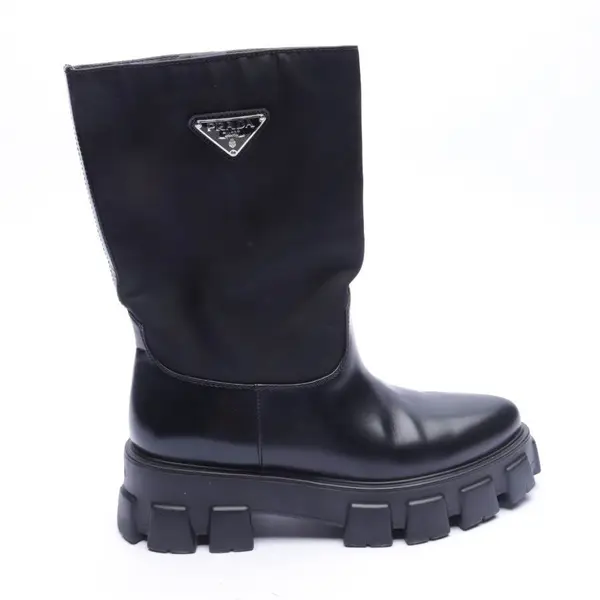Stiefeletten in Schwarz, , Prada