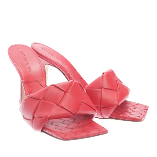 Sandaletten in Rot, , Bottega Veneta