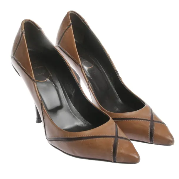 High Heels in Brown, , Roger Vivier